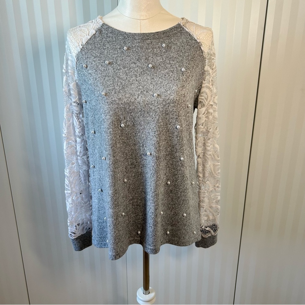 Shein gray sweater with pearls and white lace long sleeves Size M 8/10